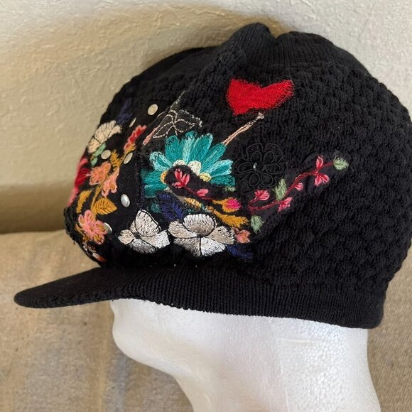 Vintage Woman's Black Stocking Embroider Floral Hat W/Brim - Picture 3 of 8
